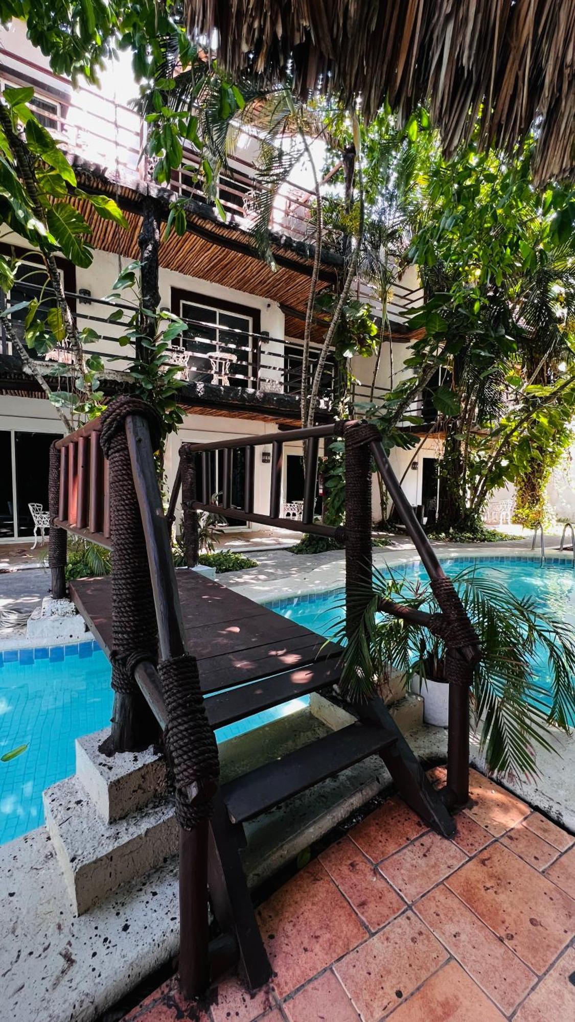 Mayan Art Hotel 10 Avenue Playa del Carmen Buitenkant foto